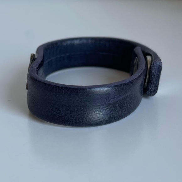 💕3/20$ NWOT Moroccan Narrow Genuine Leather Cuff Bracelet with Silver Hamsa - Picture 4 of 6